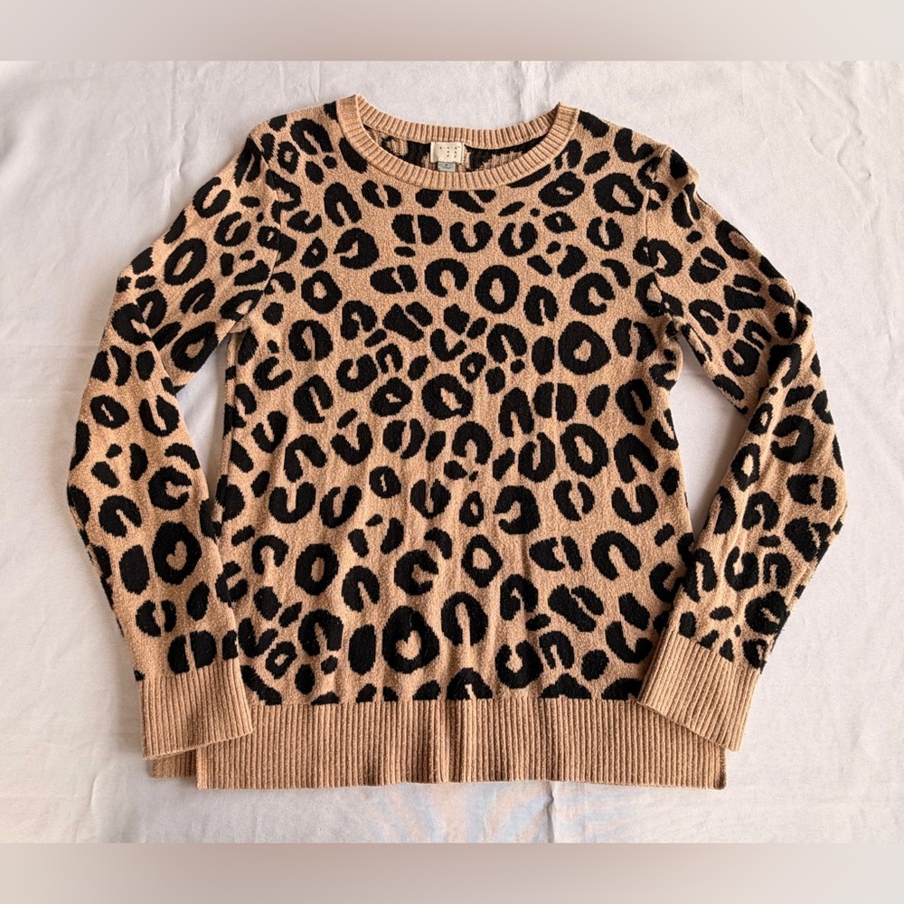 A New Day Leopard Print Sweater Size Small